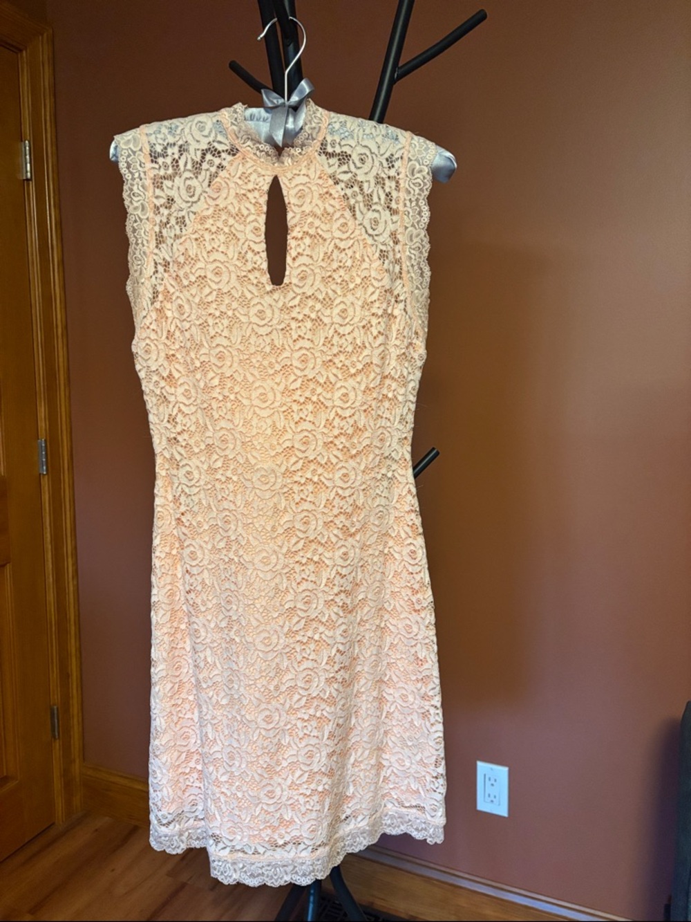 Sleeveless Lace Midi Dress with Keyhole Neck in Apricot/ Peach Color